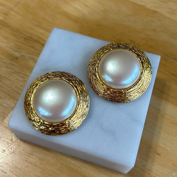 Vintage Bluette Shoe Clips #225 Faux Pearl - Picture 1 of 7